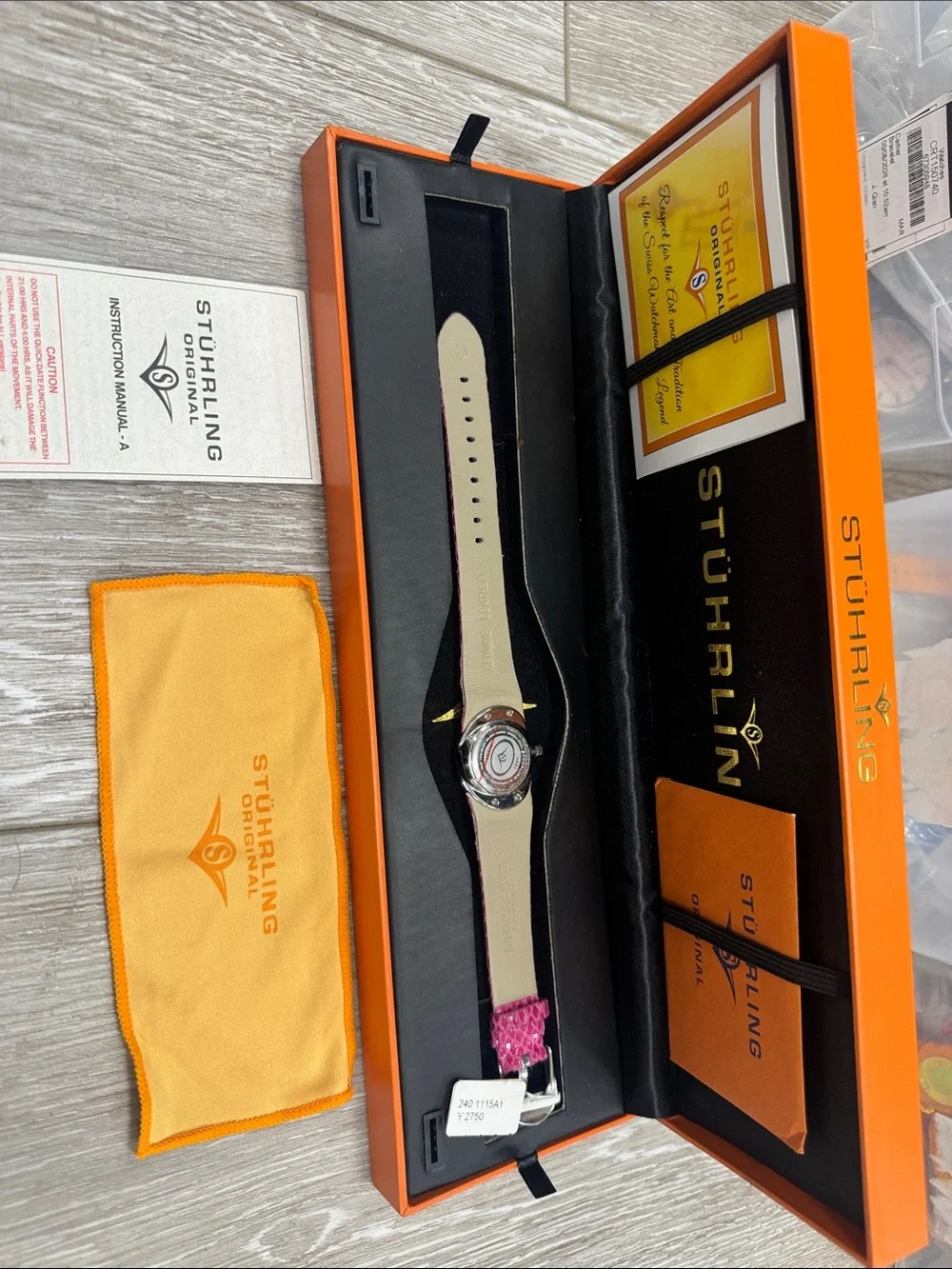 Stührling Lady Modiva 240 28mm Fashion